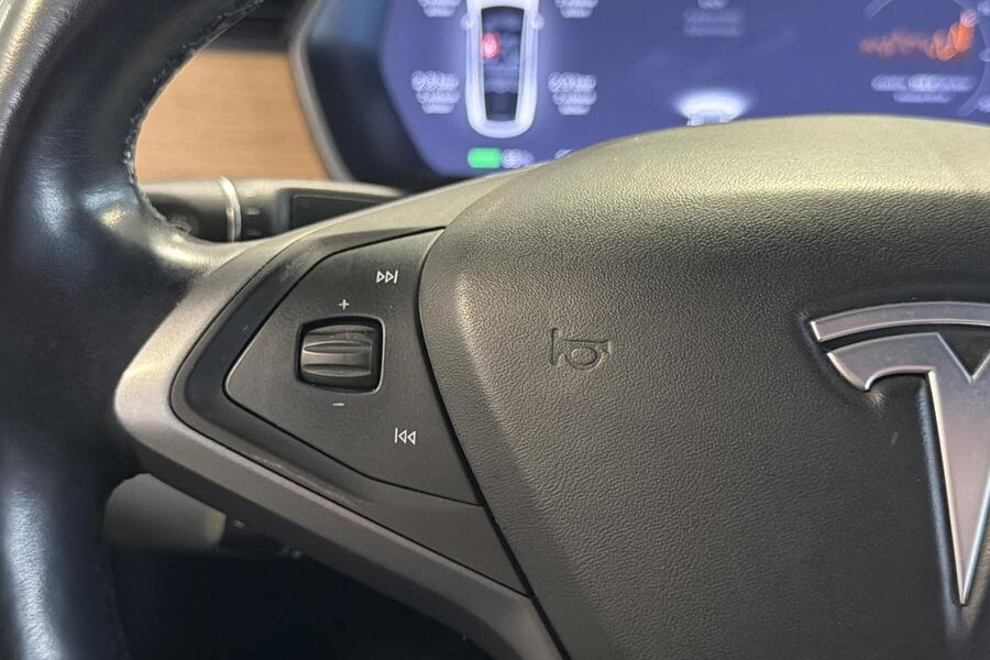 Tesla Model X vaihtoauto