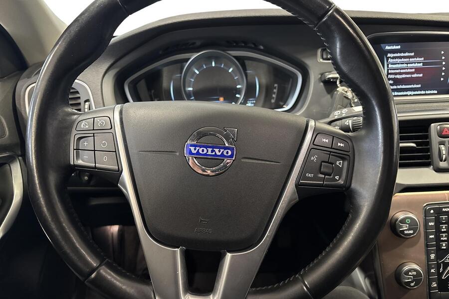 Volvo V40 Cross Country vaihtoauto