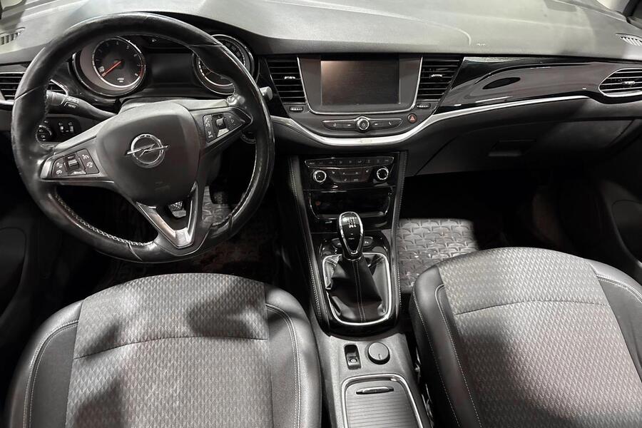 Opel Astra vaihtoauto