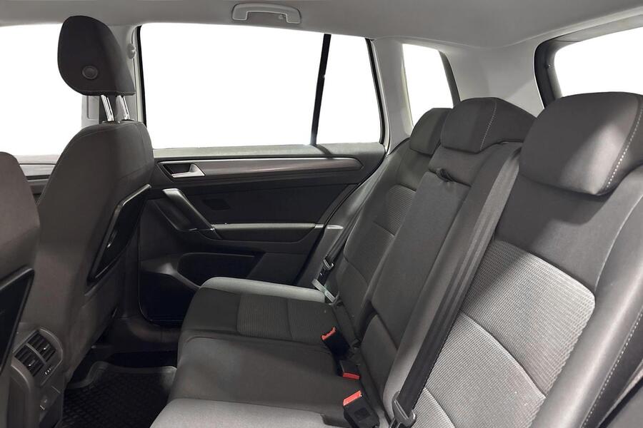 Volkswagen Golf Sportsvan vaihtoauto