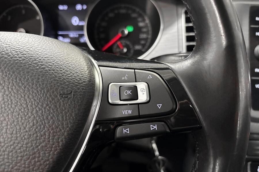 Volkswagen Golf Sportsvan vaihtoauto