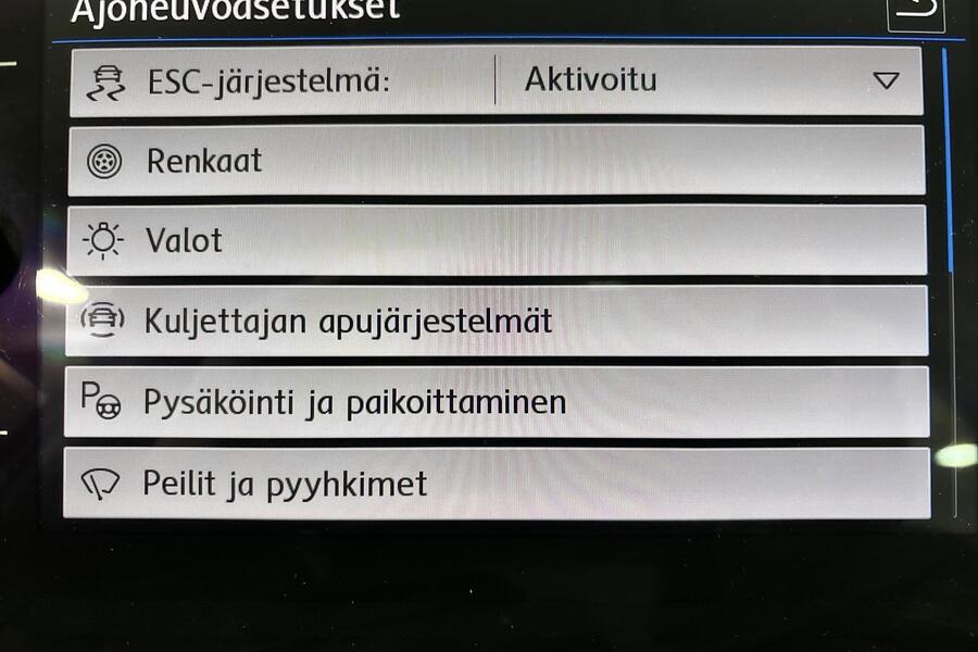 Volkswagen Golf Sportsvan vaihtoauto