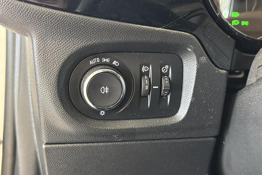 Opel Corsa vaihtoauto