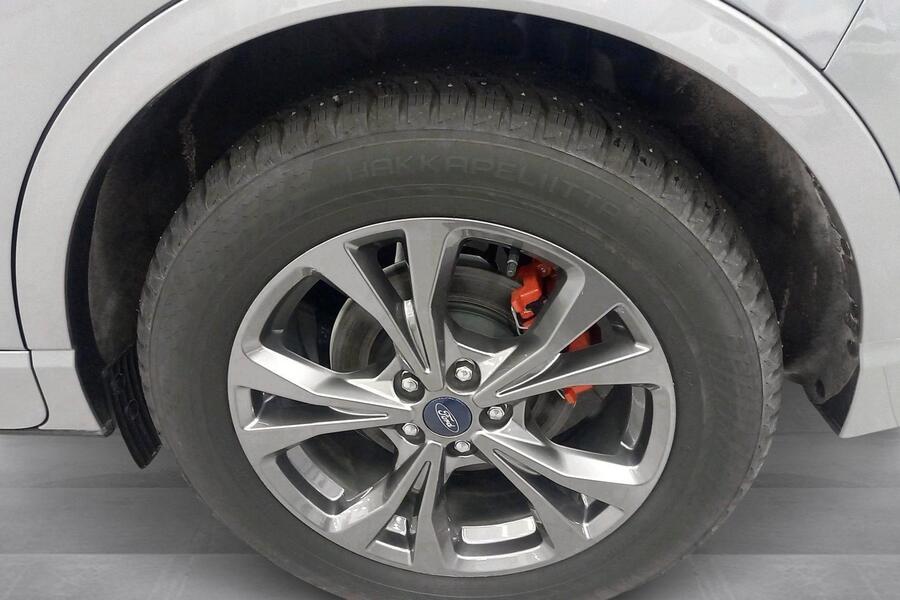 Ford Kuga vaihtoauto