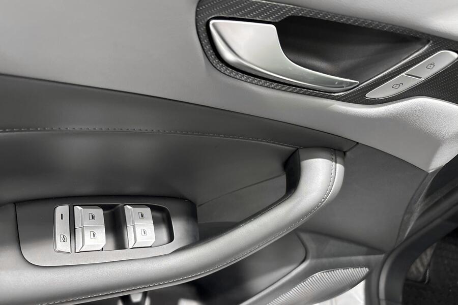 MG MGS5 EV vaihtoauto