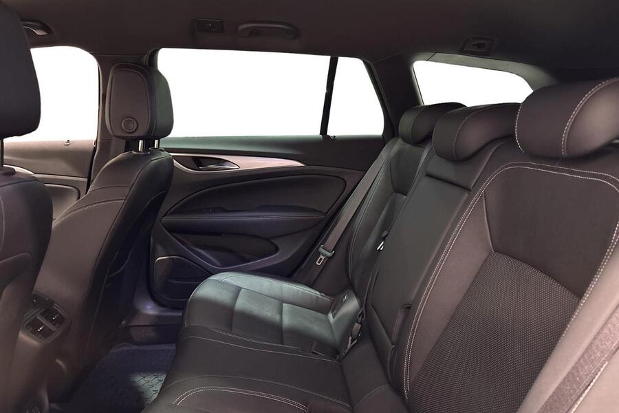 Opel Insignia vaihtoauto