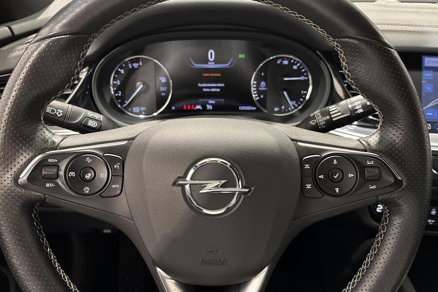 Opel Insignia vaihtoauto