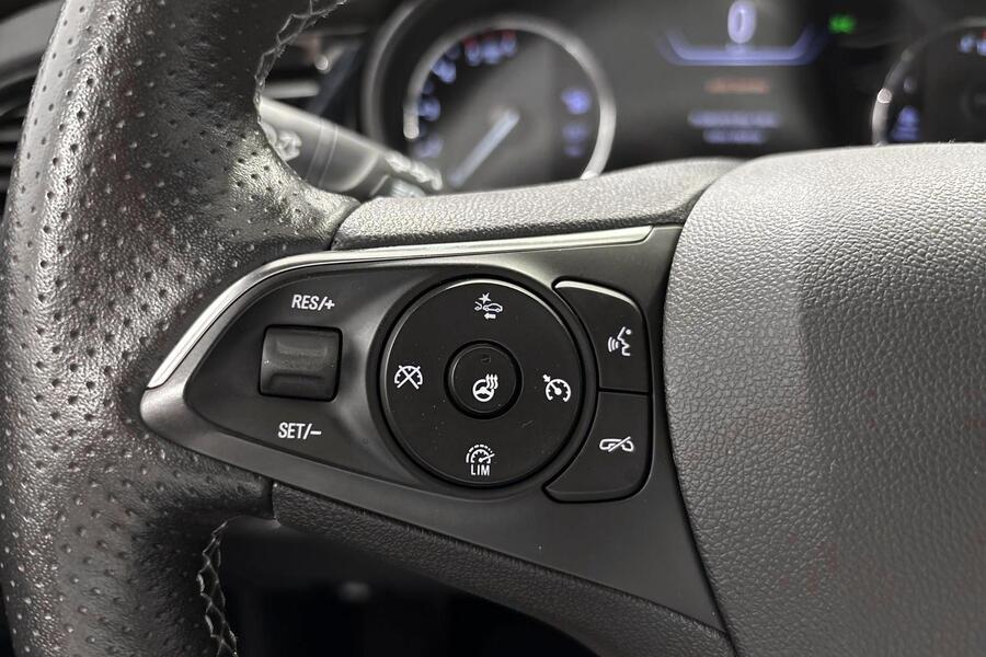 Opel Insignia vaihtoauto