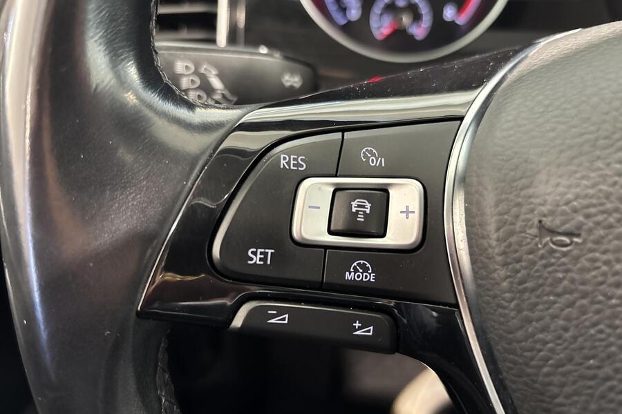 Volkswagen Golf Sportsvan vaihtoauto