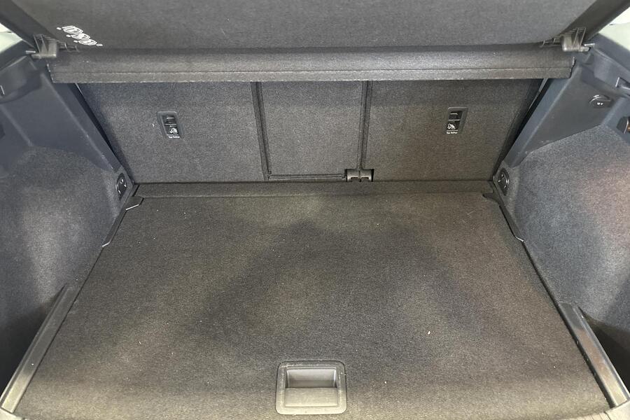 Volkswagen Golf Sportsvan vaihtoauto