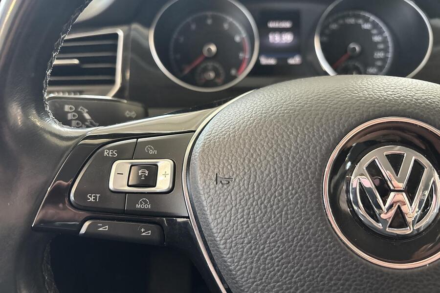 Volkswagen Golf Sportsvan vaihtoauto