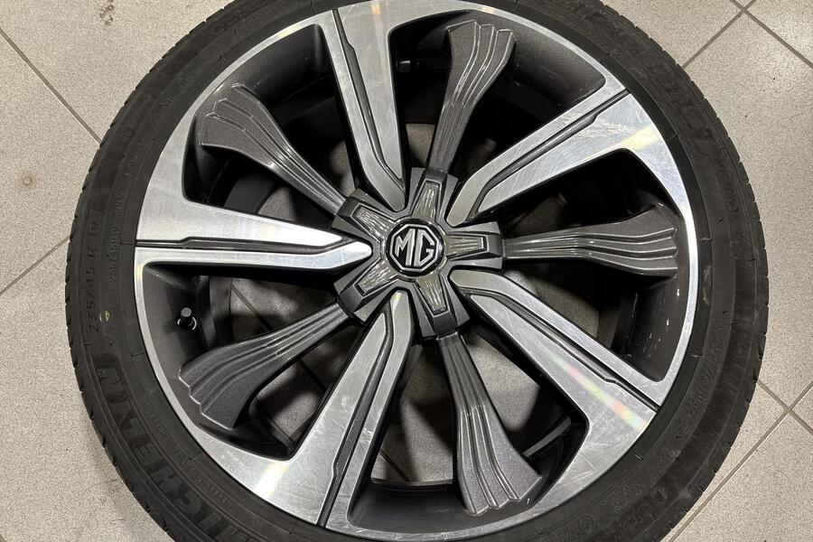 MG Marvel R vaihtoauto