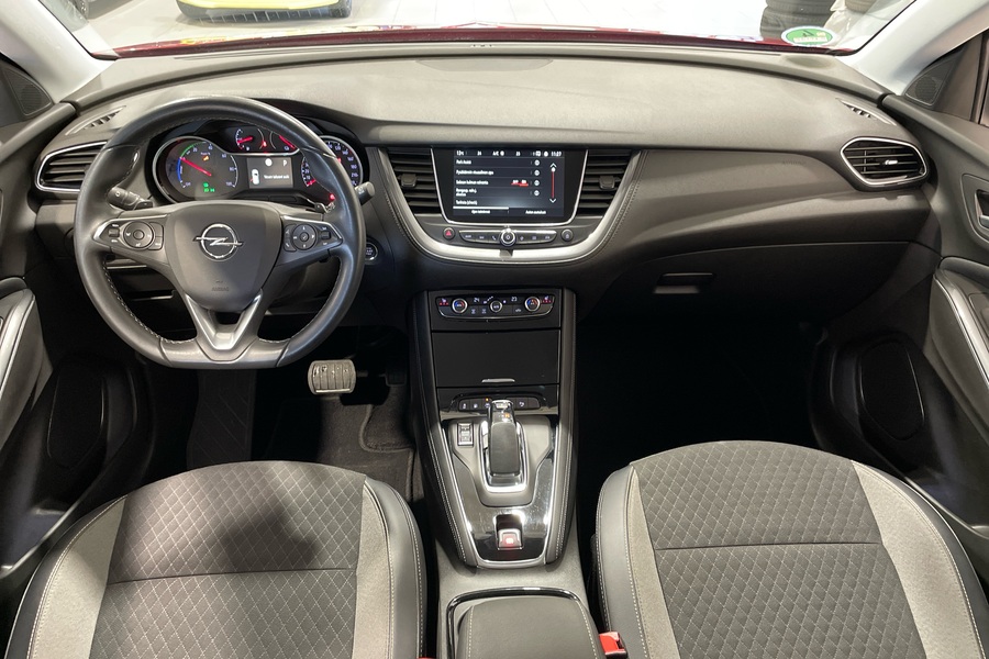 Opel Grandland X vaihtoauto