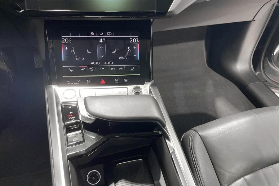 Audi e-tron vaihtoauto