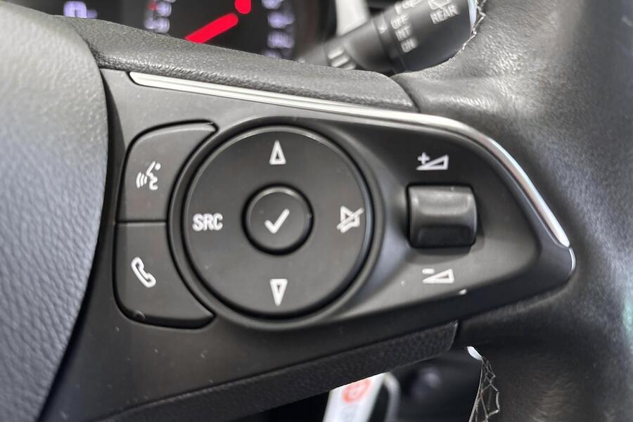 Opel Crossland X vaihtoauto