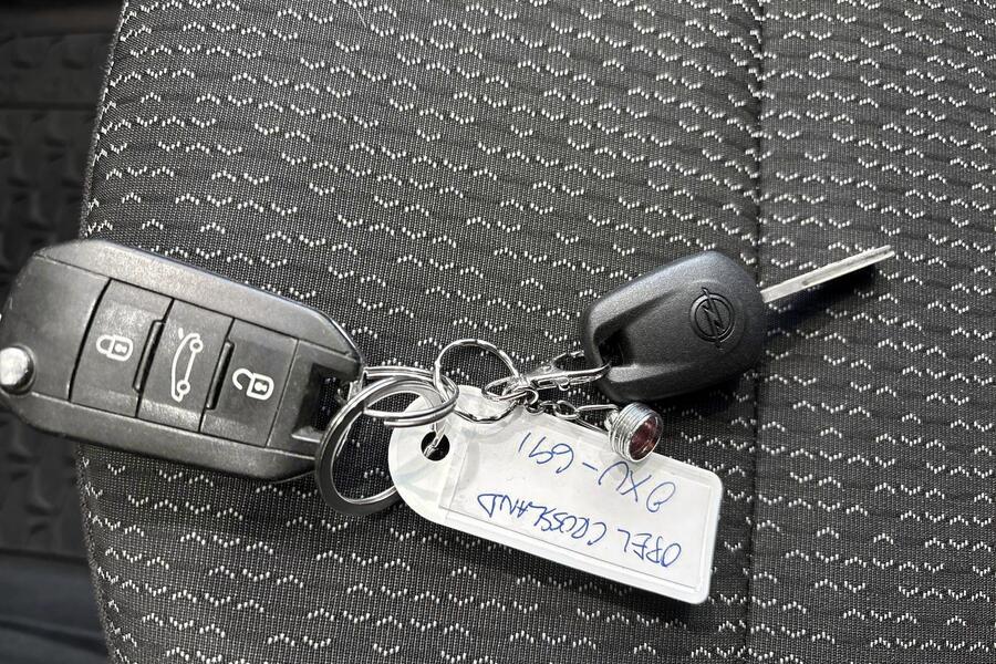 Opel Crossland X vaihtoauto