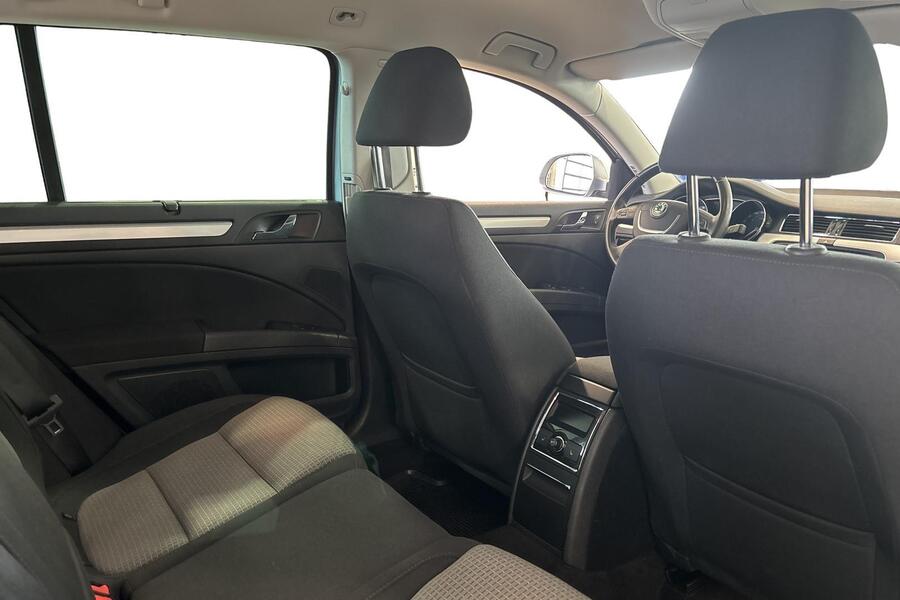 Skoda Superb vaihtoauto