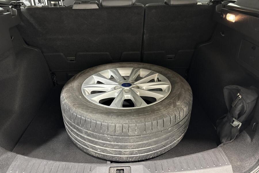 Ford Kuga vaihtoauto