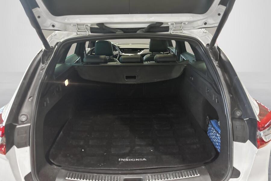 Opel Insignia vaihtoauto