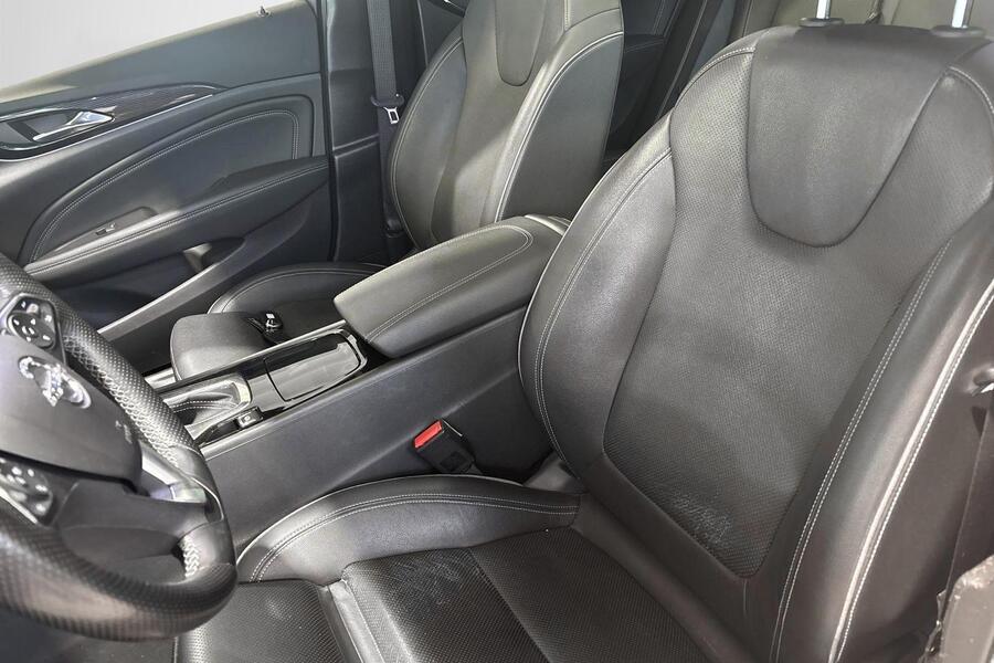 Opel Insignia vaihtoauto