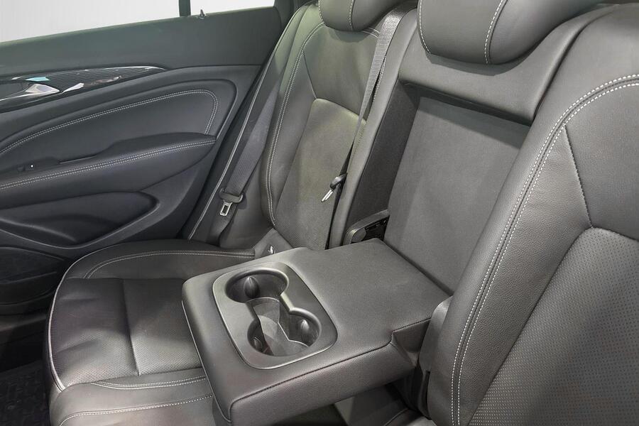 Opel Insignia vaihtoauto