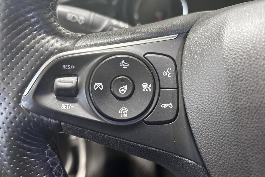 Opel Insignia vaihtoauto