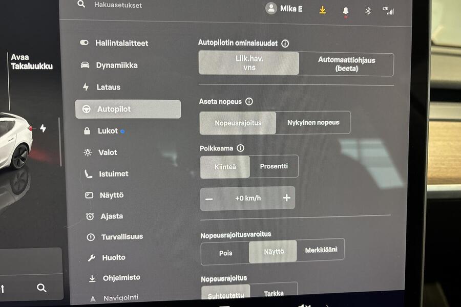 Tesla Model 3 vaihtoauto