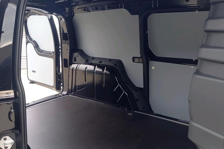 Ford Transit Connect vaihtoauto