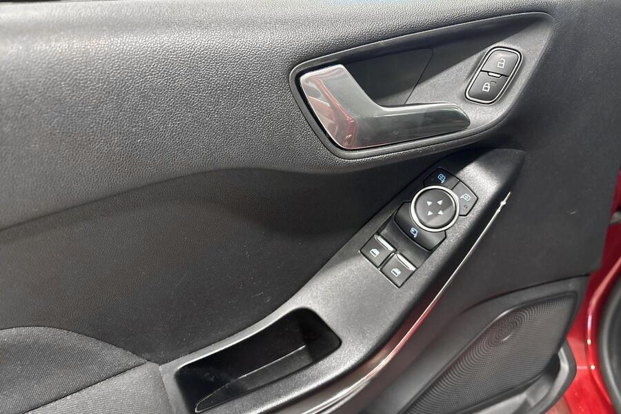 Ford Fiesta vaihtoauto