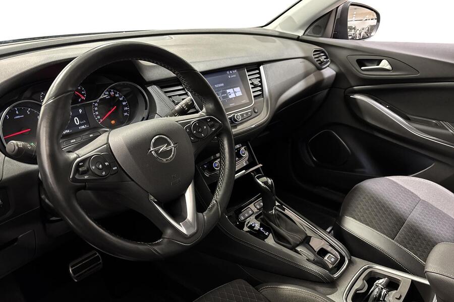 Opel Grandland X vaihtoauto