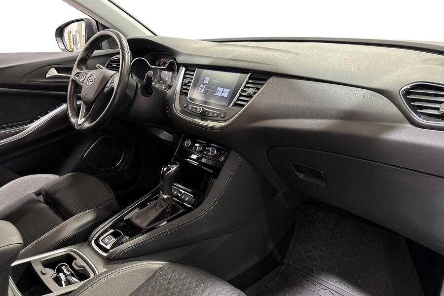 Opel Grandland X vaihtoauto