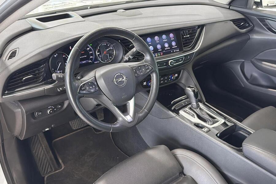Opel Insignia vaihtoauto