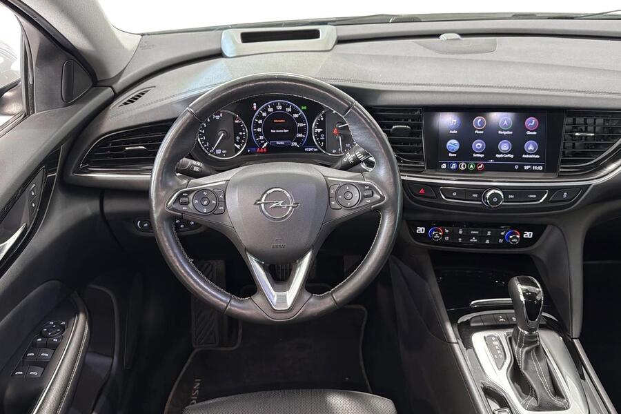 Opel Insignia vaihtoauto