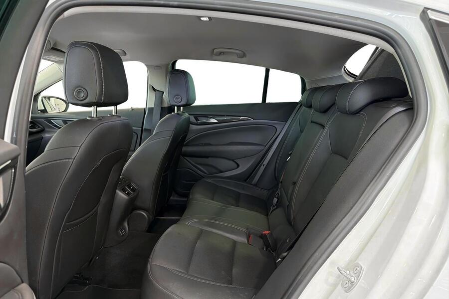 Opel Insignia vaihtoauto