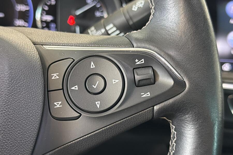 Opel Insignia vaihtoauto
