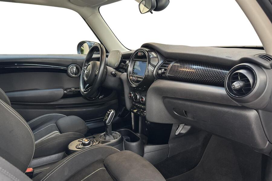 Mini Hatchback vaihtoauto