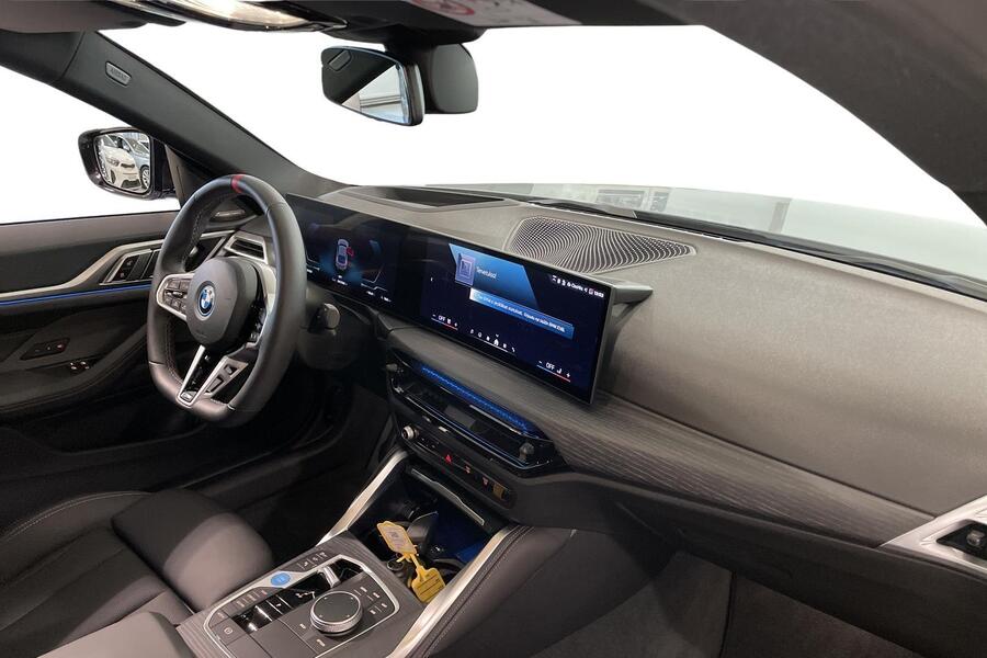 BMW i4 M50 vaihtoauto