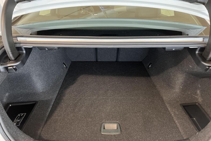BMW i5 vaihtoauto