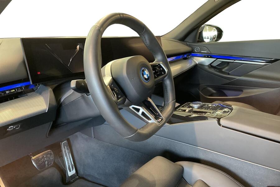 BMW i5 vaihtoauto