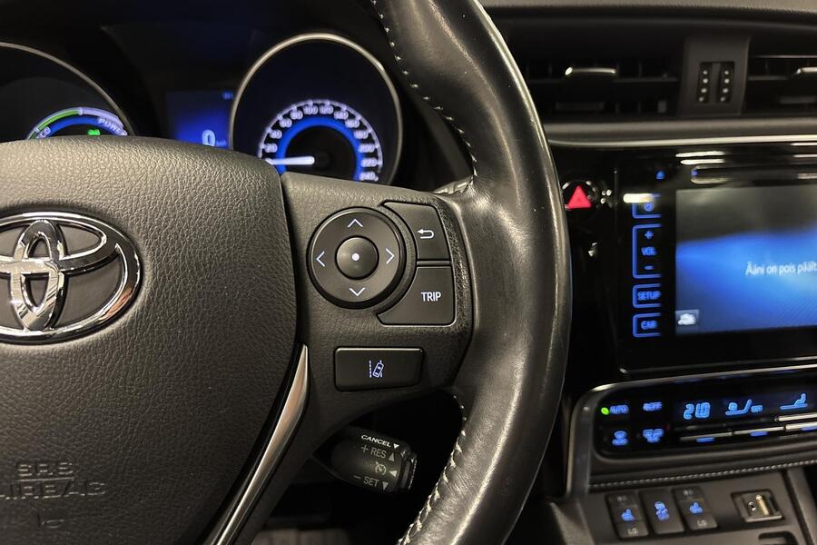 Toyota Auris vaihtoauto