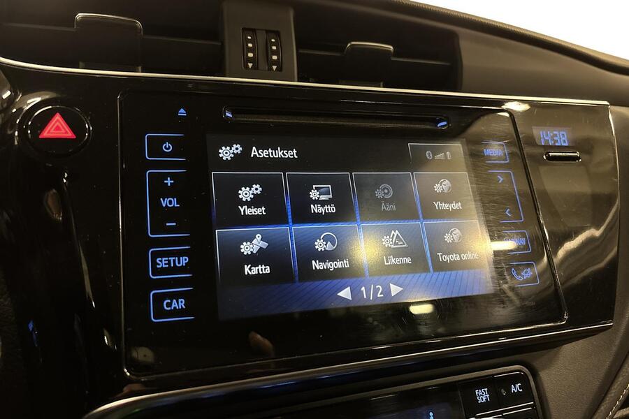 Toyota Auris vaihtoauto