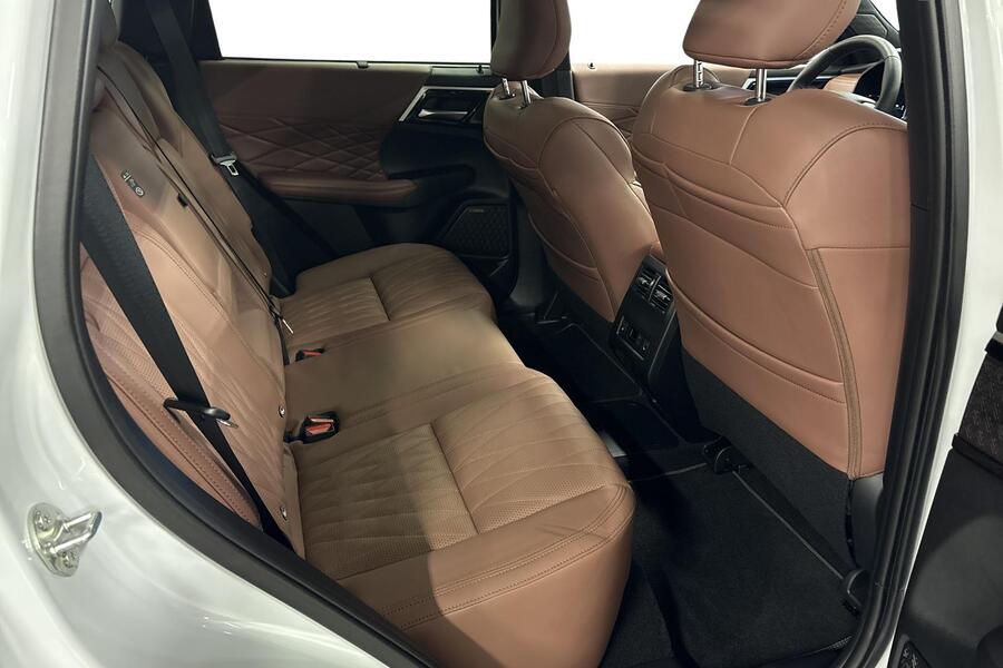 Mitsubishi Outlander vaihtoauto