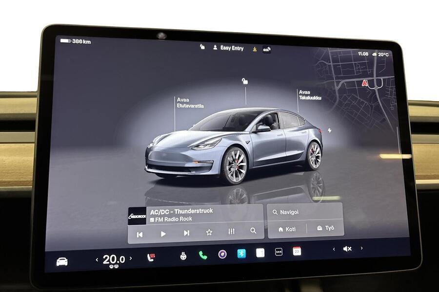 Tesla Model 3 vaihtoauto