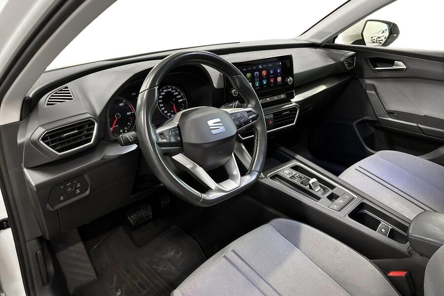 SEAT Leon Sportstourer vaihtoauto