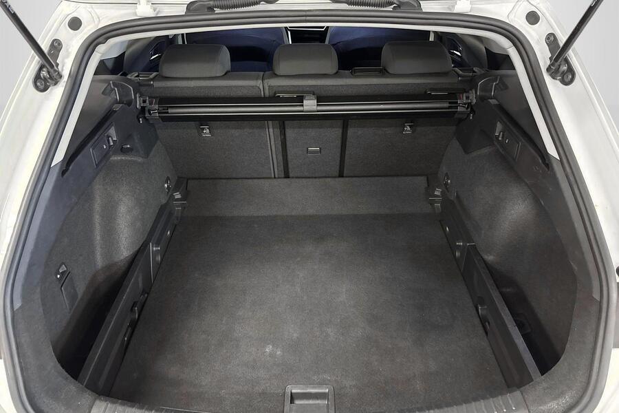 SEAT Leon Sportstourer vaihtoauto