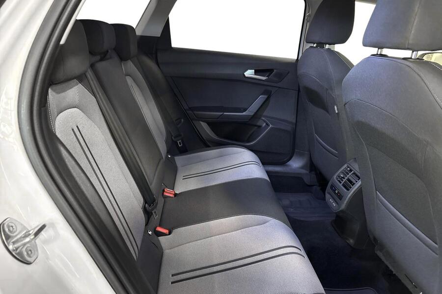 SEAT Leon Sportstourer vaihtoauto