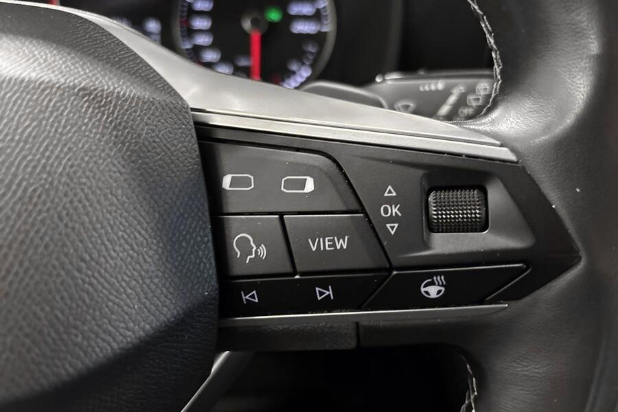 SEAT Leon Sportstourer vaihtoauto