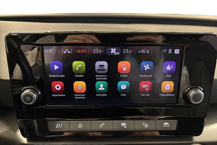 SEAT Leon Sportstourer vaihtoauto