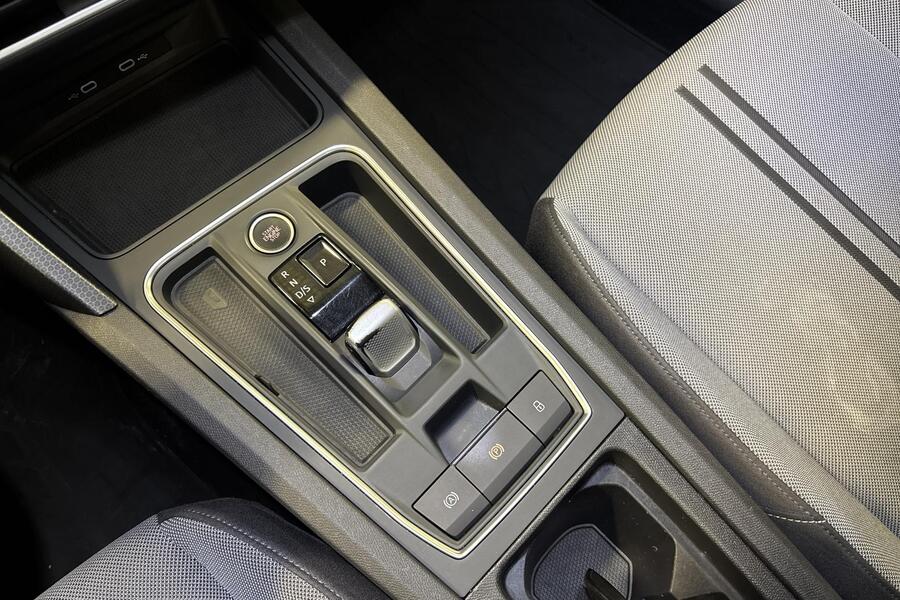 SEAT Leon Sportstourer vaihtoauto