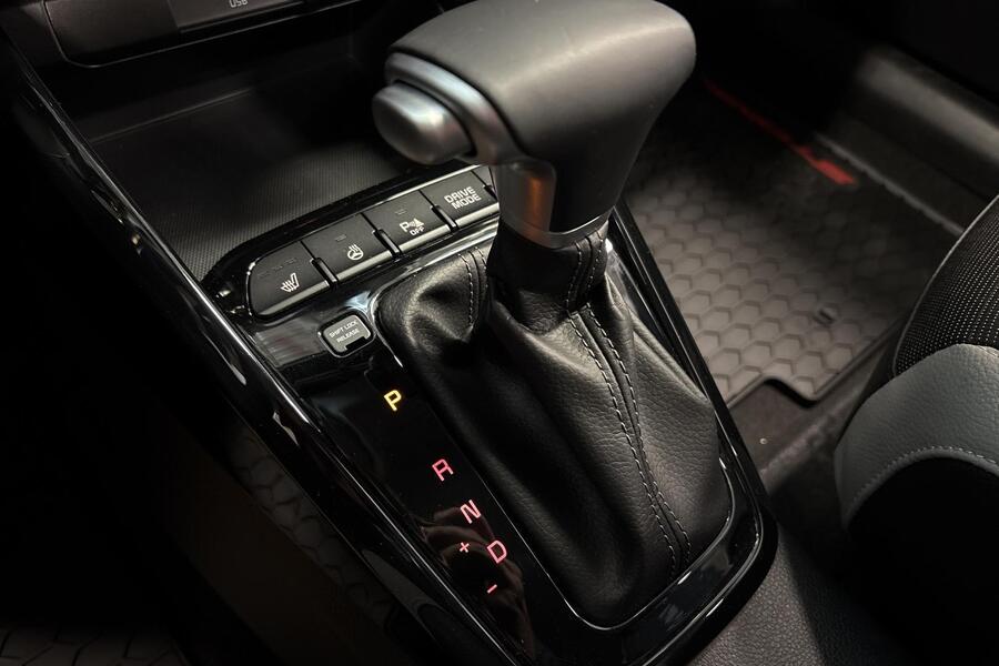 Kia Stonic vaihtoauto